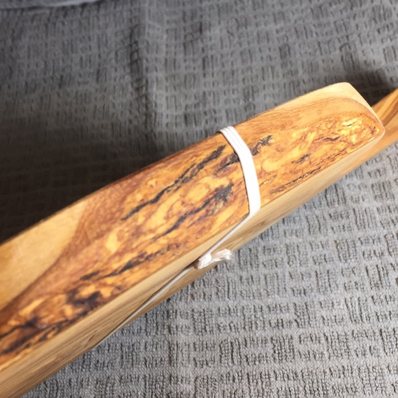 Trader Joe’s Olive Wood Cheese & Cutting Board NWT - Picture 4 of 5